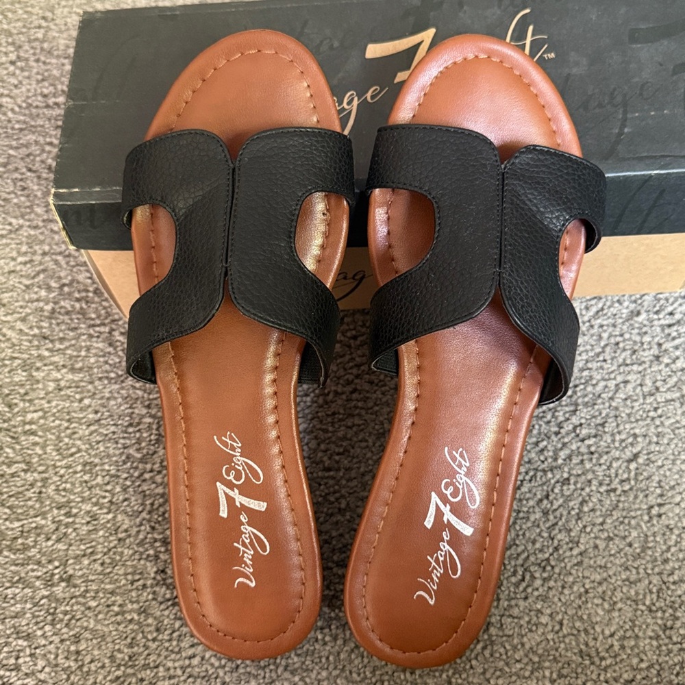 Vintage 7 Eight Appyl Black Women's Sandals. Size 8.